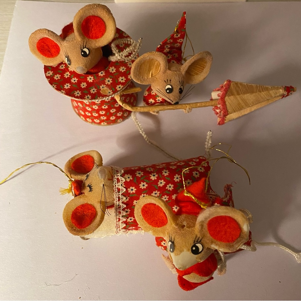 Vintage Red Floral Mouse Ornaments